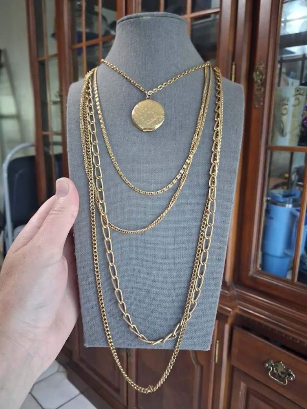 Layered Gold Coin Pendant Necklace Set - Elegant Multi-Chain Style